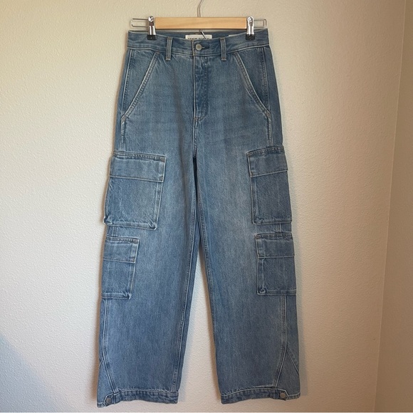Aritzia Denim Forum Size 25- The '90s Millie Hi-Rise Cargo Jean 003 - Picture 2 of 14